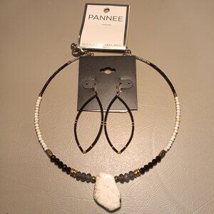 Pannee stone pendant wire choker necklace & seed bead matching earrings  - NWT -